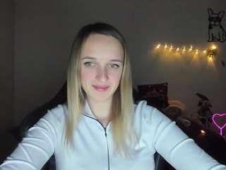 rousereedd webcam model