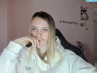 rousereedd webcam model