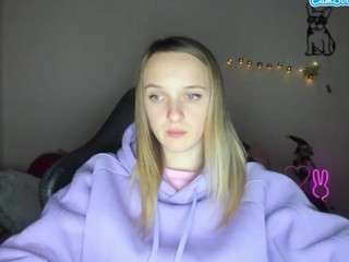 rousereedd webcam model