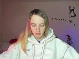 rousereedd Live Webcam on CamSoda