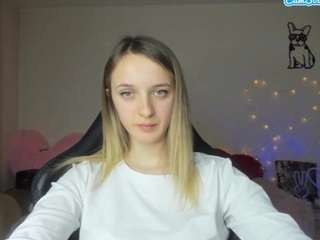 rousereedd's CamSoda show and profile