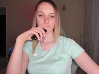 rousereedd Strip live webcam