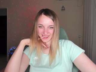 le modèle rousereedd est en webcam porno dans un show sur le site camsoda, il possède les tags suivants: ass,asshole,toys,tease,tattoos,strip,solo,pvt,pussy,public,pov,natural,lush,lovense,living room,grey eyes,flashing,fingers,feet,dildo