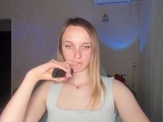 rousereedd live cam profile