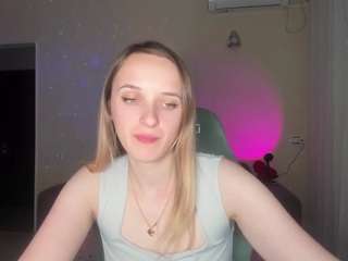 rousereedd live cam profile