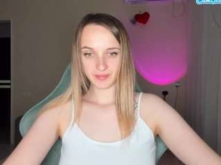 rousereedd's CamSoda show and profile