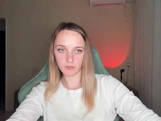 rousereedd Live Webcam on CamSoda