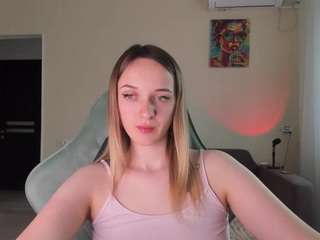 rousereedd Live Webcam on CamSoda