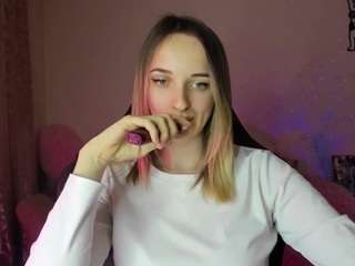 Ten model jest teraz na żywo. rousereedd
