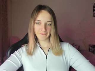 le modèle rousereedd est en webcam porno dans un show sur le site camsoda, il possède les tags suivants: ass,asshole,toys,tease,tattoos,strip,solo,pvt,pussy,public,pov,natural,lush,lovense,living room,grey eyes,flashing,fingers,feet,dildo