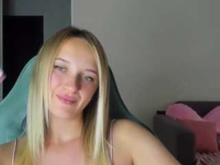 RouseReedd live cam preview