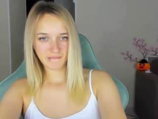RouseReedd live cam preview