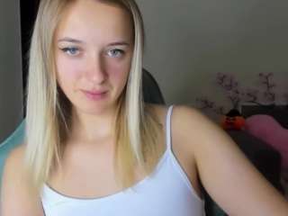 RouseReedd live cam preview