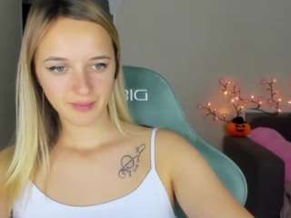 RouseReedd live cam preview