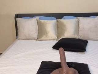 Live webcam model miasarah on Soda Cams