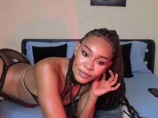 Live webcam model miasarah on Soda Cams