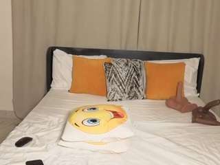 mia flame live cam preview