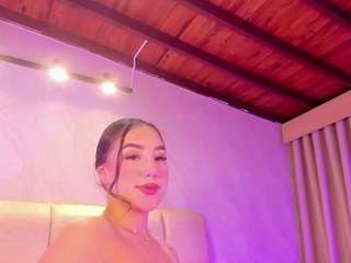 Live webcam model sofiisweet on Soda Cams