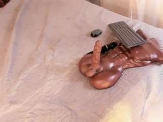 sofiisweet's CamSoda show and profile