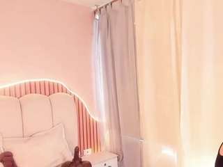 Live webcam model sofiisweet on Soda Cams