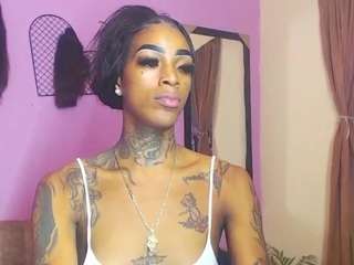 badgiirlx Live Webcam on CamSoda
