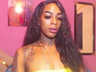 badgiirlx Live Webcam on CamSoda