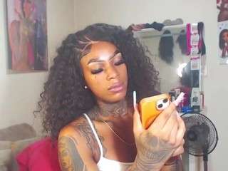 BadGiirlX live cam preview