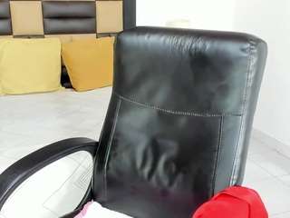 bonnydelux from camsoda