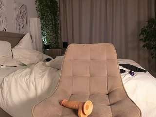 Live webcam model creamiebabe on Soda Cams