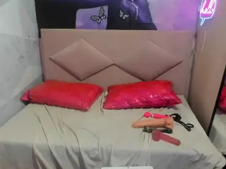 Mariana001's Live Sex Cam Show