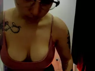 SophieLorenzz's Live Sex Cam Show