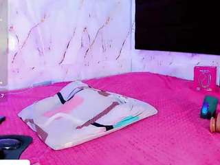 le modèle stefany-collins est en webcam porno dans un show sur le site camsoda, il possède les tags suivants: anal toys,gape,tattoos,smoking,orgasm,big cock,lean,ejaculation,drinking,dirty talk,colombia,brown eyes,black hair,big ass,brown hair,hd,latina,small tits