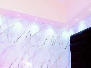 This model is live right now. stefany-collins