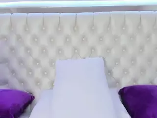 AkilaKin's Live Sex Cam Show