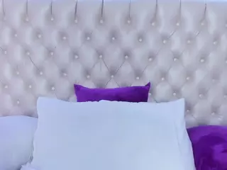 AkilaKin's Live Sex Cam Show