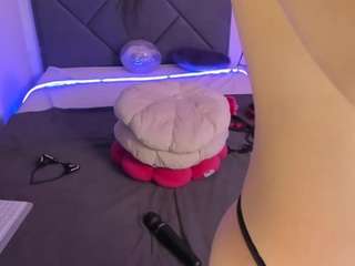 cassieevanss live webcam show
