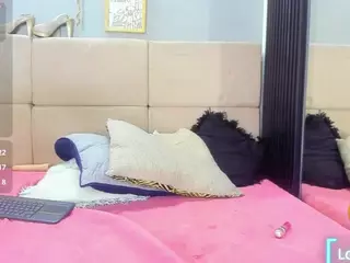 pamela-anderson's Live Sex Cam Show