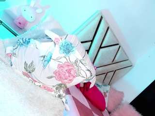 shaie16 Live Webcam on CamSoda