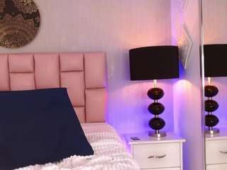 Live webcam model ashley-bruce on Soda Cams