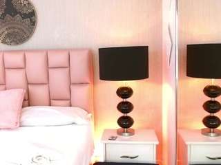 Live webcam model ashley-bruce on Soda Cams