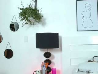 ashley-bruce Sex Cam Show