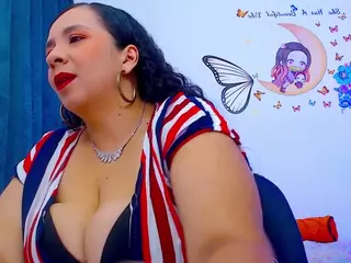 Lyalatin4's Live Sex Cam Show