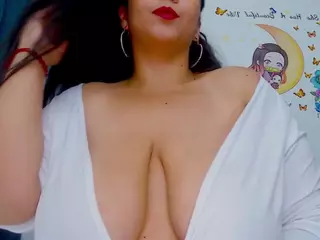 Lyalatin4's Live Sex Cam Show