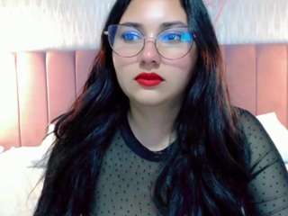 Live cam show with madie-eternity