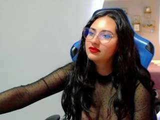 Live cam show with madie-eternity
