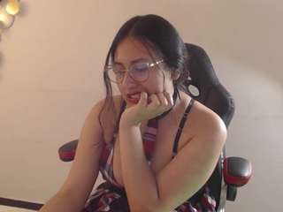 madie-eternity Live Webcam on CamSoda