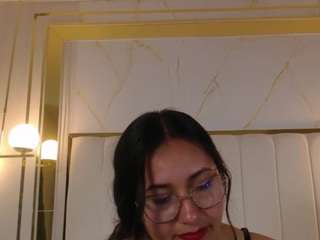 madie-eternity live cam preview