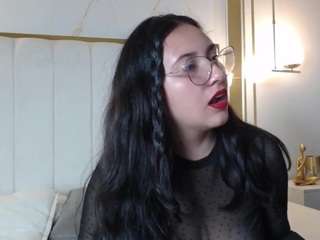 madie-eternity live cam preview