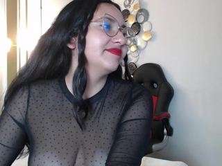 madie-eternity live cam preview
