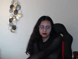 madie-eternity live cam preview